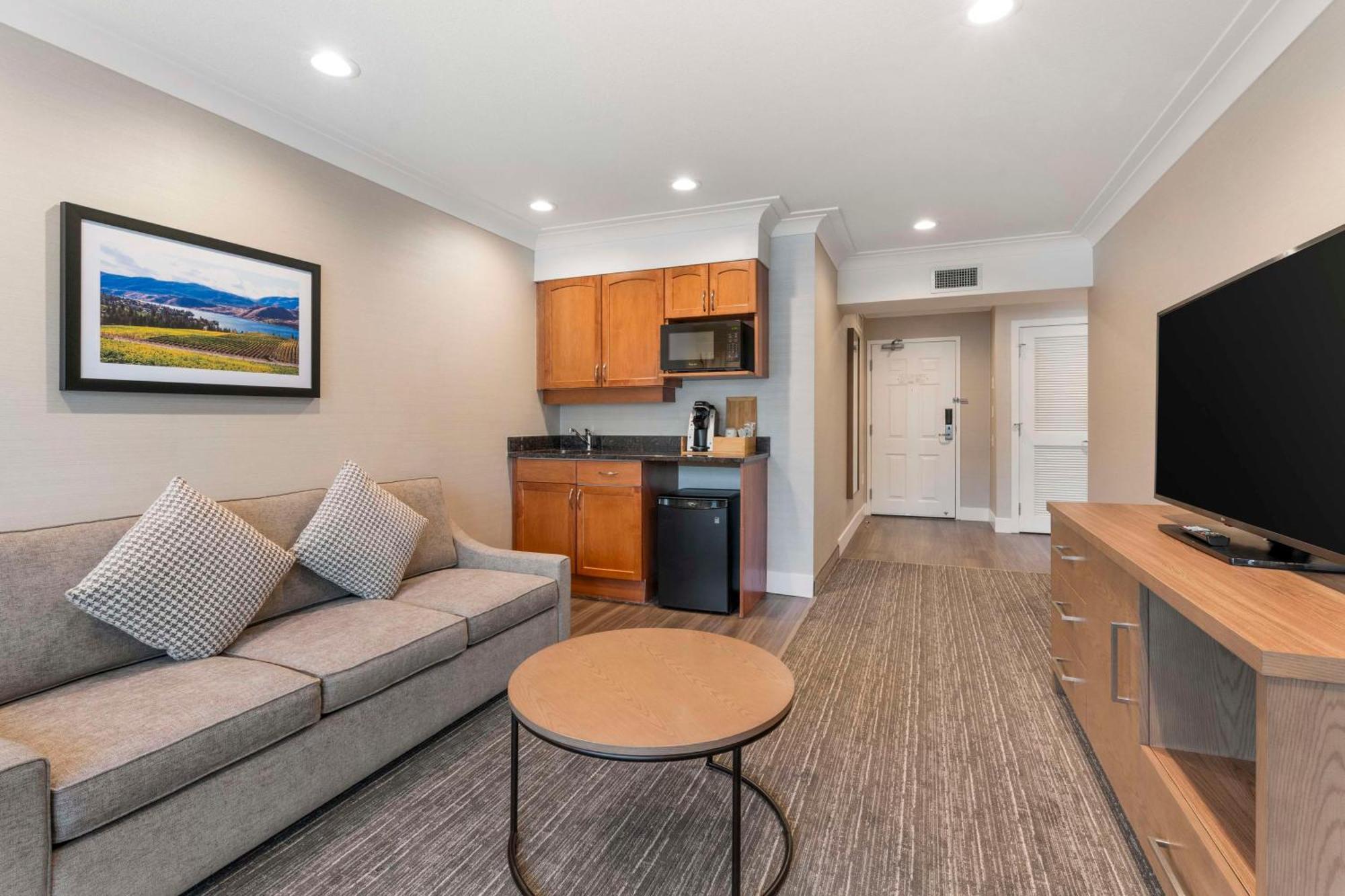 Best Western Plus Kelowna Hotel & Suites Cameră foto
